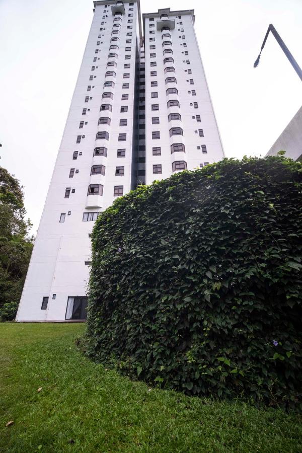 4-7 Pax Genting View Resort Kempas Residence -Free Wifi, Netflix And Free Parking Genting Highlands Exterior photo